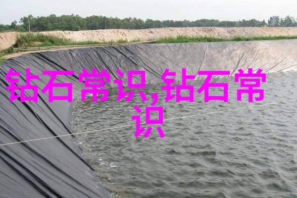 中国文化中和田玉平安扣佩戴方法有哪些在自然景观中优雅展示传统魅力