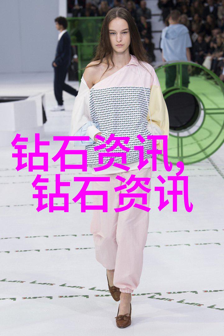 小红帽与大灰狼的搞笑冒险狼来了但没想到的是帽子也带枪