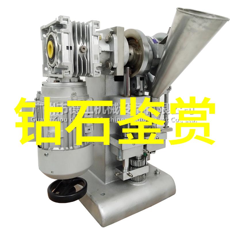 时尚梦想的织匠如何创造属于你自己的服装世界