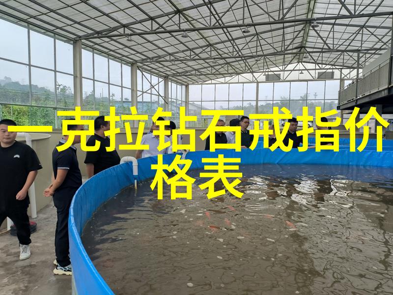 工艺美术专业学习绘画技法工艺美术学员掌握的各种绘画技术