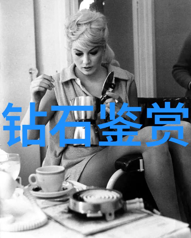 璀璨夺目形容珠宝流光溢彩的诗句佳话