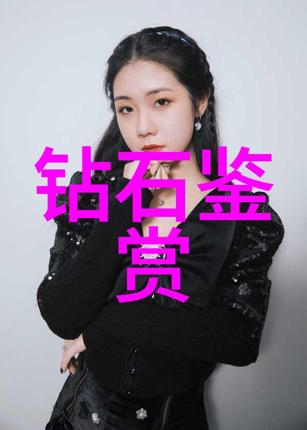 女性玉手镯千万不要戴在左手我告诉你一个小秘密那些看似完美的玉手镯其实有个不可告人的秘诀