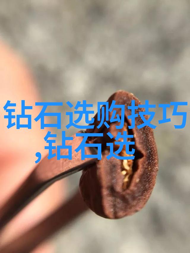 翡翠原石探秘宝石界的绿意盎然传奇