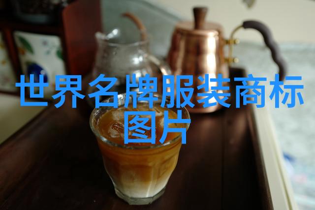 东陵玉和玉髓哪个值钱 - 玉石争辉探秘东陵中的两大宝藏