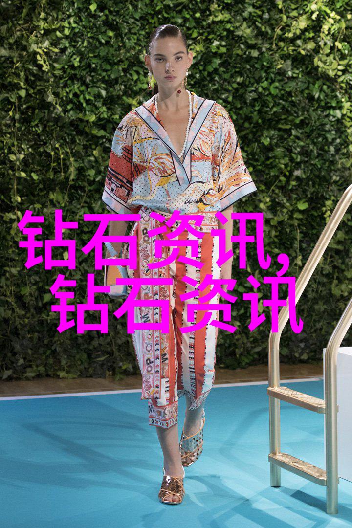 在灯光下假翡翠真的能掩盖其本质吗