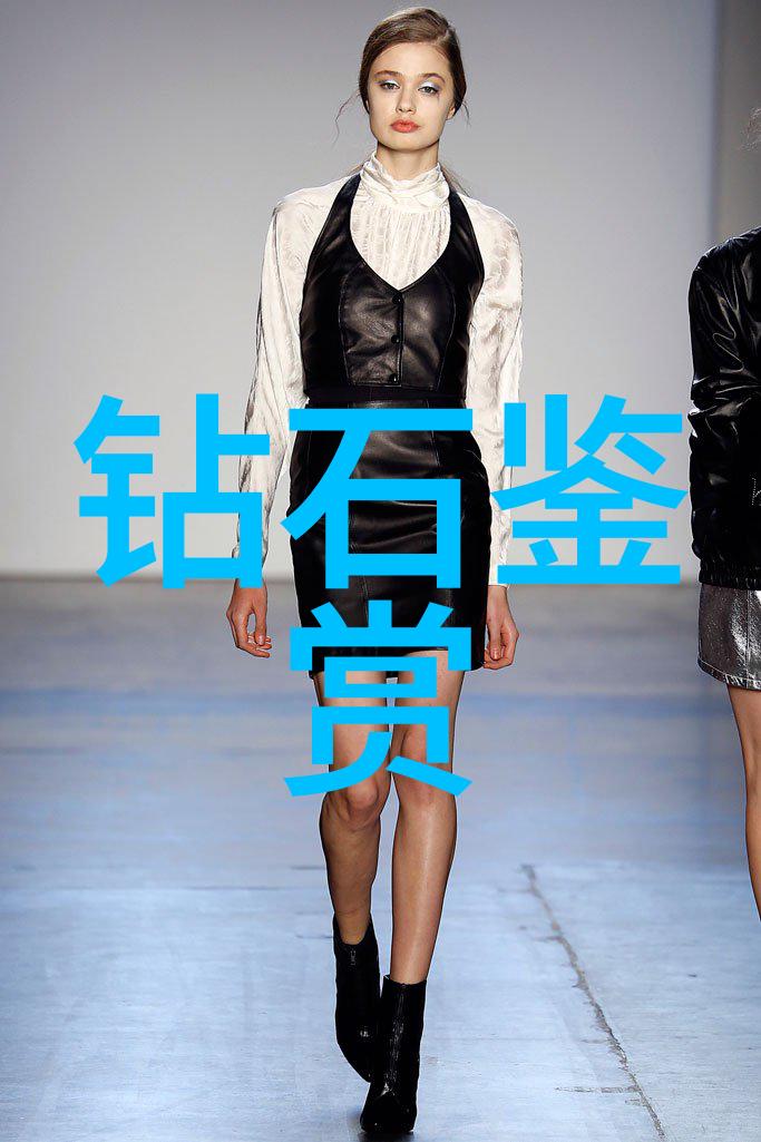 坐着老师的棒棒上写作业一个特殊的学习体验