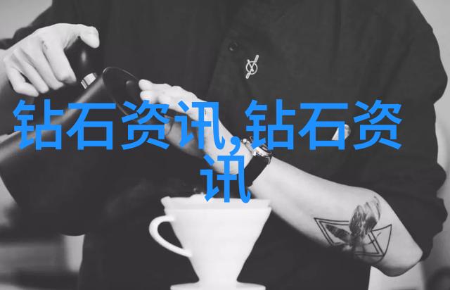 孔雀石多彩的水生宝石