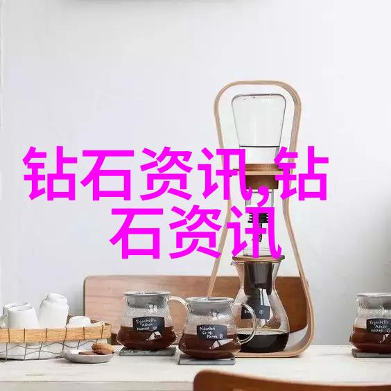 女生越说疼男生越往里动漫中男主角的过度关怀与爱慕