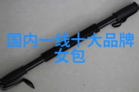 工作人员应该如何定期维护和更新他们的工具和设备以确保高效生产