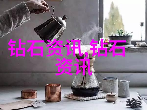 翡翠寓意我为何爱上这块镶嵌在手链上的绿色小宝石