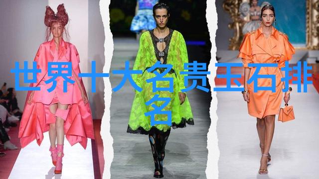 社交焦虑美女变身后遭众人厌恶内向女子在面对大量关注后所遇到的困境