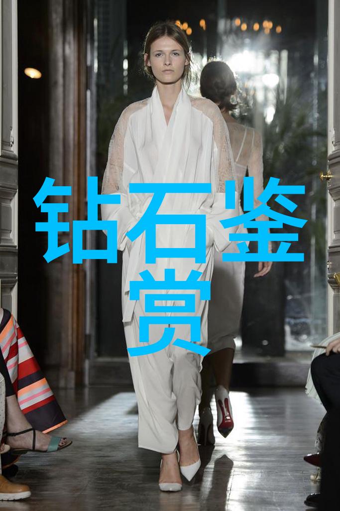 宝石光璀璨夺目色彩斑斓