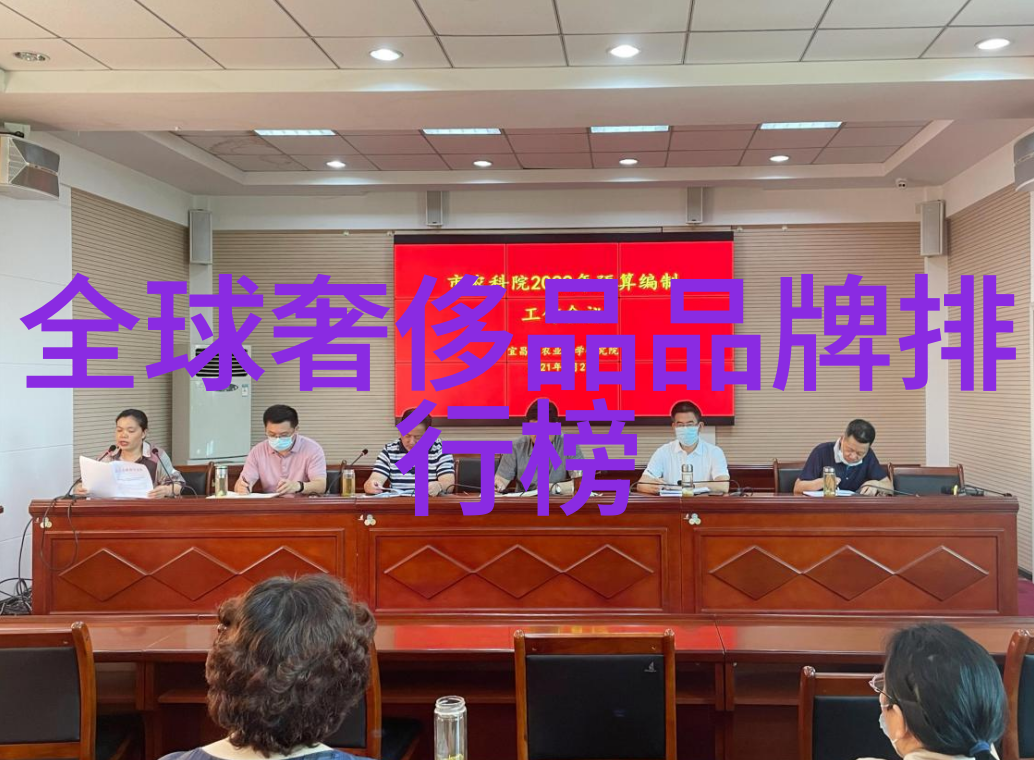 世界十大钻石戒指-璀璨光芒揭秘全球最耀眼的钻石珍品