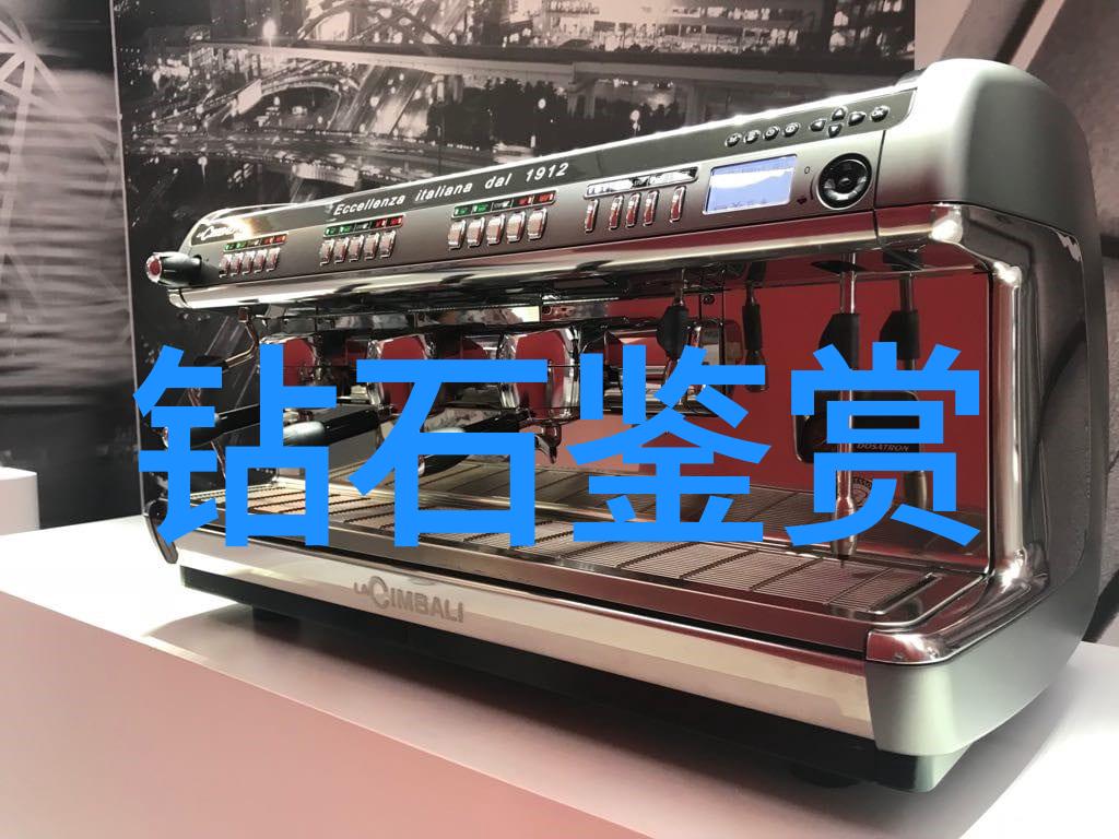 绿色出行环保节能新能源汽车进入电影电视剧中舞台