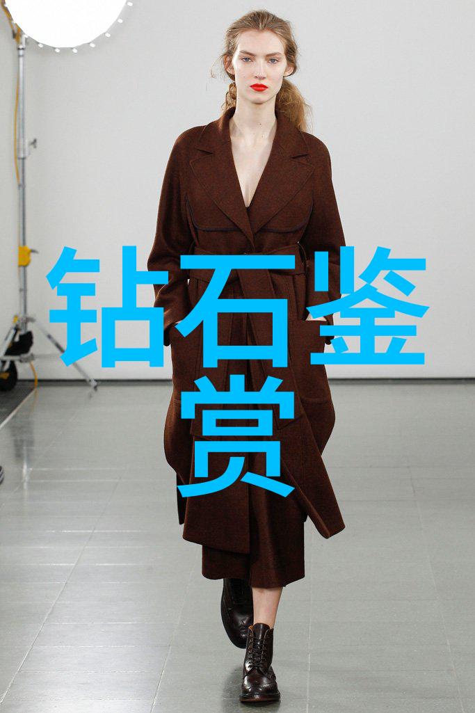 翡翠鉴定原石寻觅绿意璀璨的古老秘密
