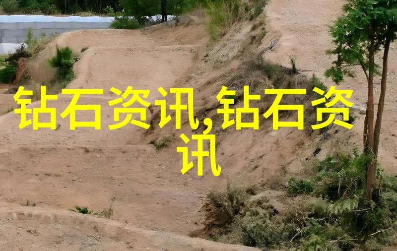 翡翠雕刻绿色艺术的细腻语言