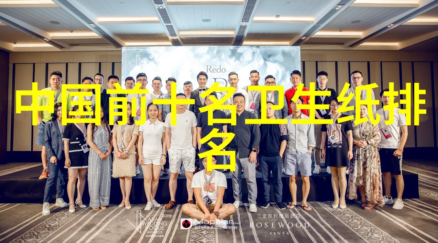 天然翡翠鉴别艺术揭秘绿色宝石的真假标准