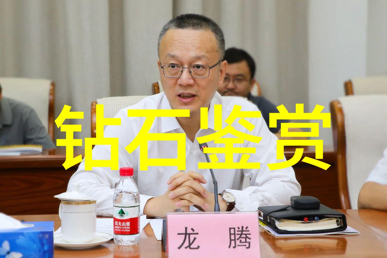 银手镯戴左手还是右手-左臂的守护银手镯的正确佩戴
