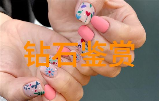 国家珠宝玉石鉴定师揭秘他们的专业之道