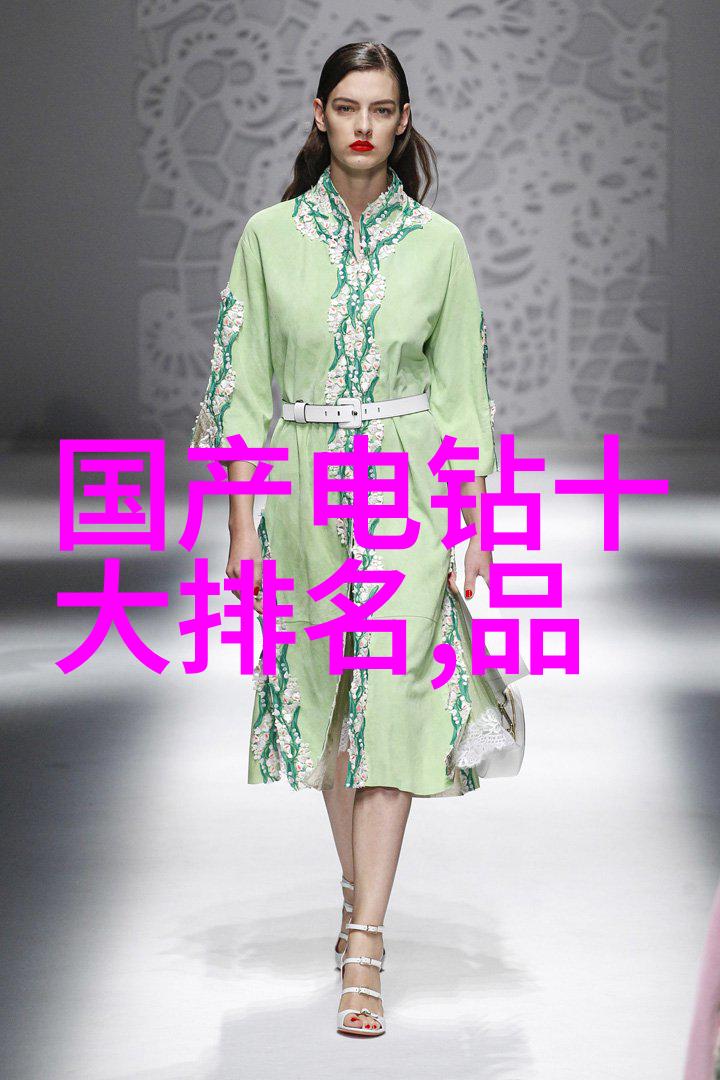 在牛郎织女的故事中哪个角色更受到了民间传说中的尊敬和喜爱
