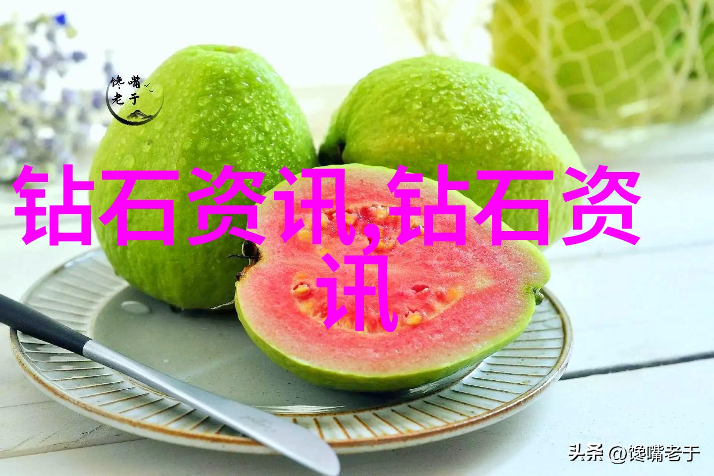 佩戴翡翠玉镯水润自然风采你就是大美人