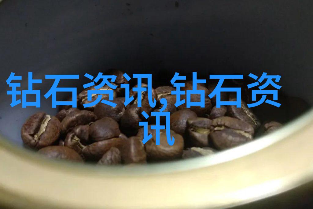 夜玩亲女小妍情感纠葛与成长之旅