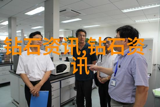 假翡翠在灯光下闪耀的秘密假翡翠在灯光下什么样闪耀的秘密