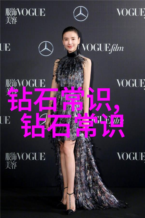 下岗皇后爆红娱乐圈我亲眼见证了她从街头巷尾到舞台光芒的逆袭故事